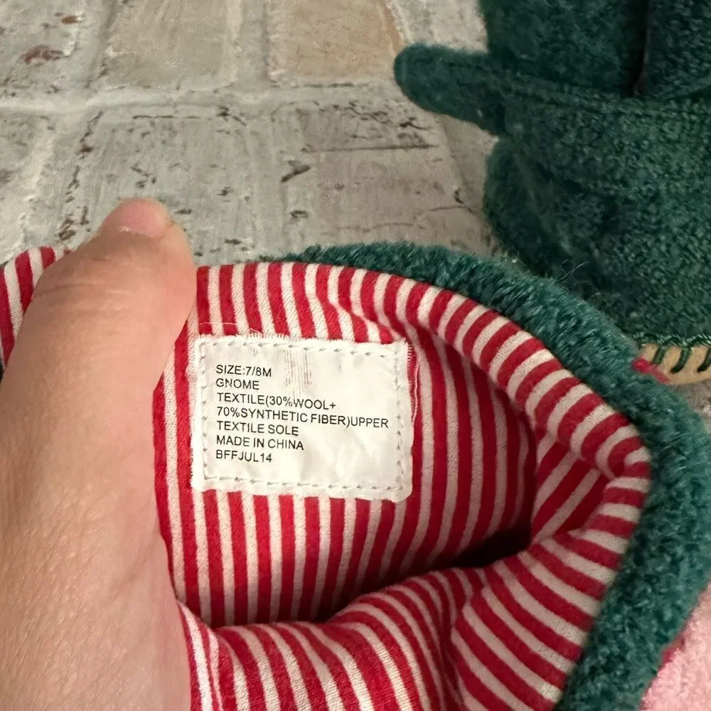 Hanna Andersson Santa Gnome Slippers Sz 7/8